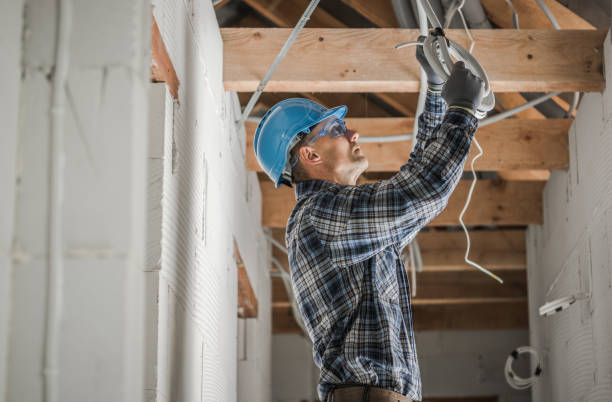 Best Affordable Emergency Electrician  in Englewood, FL