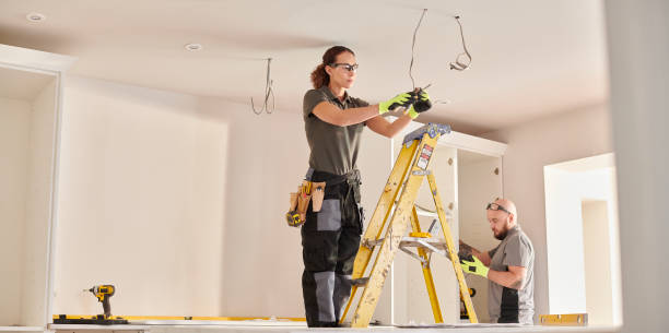 Best Circuit Breaker Repair  in Englewood, FL